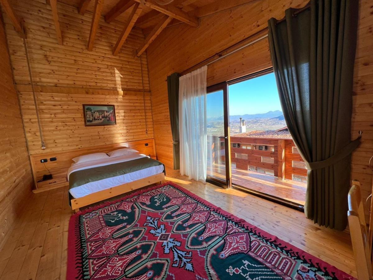 Wooden House 호텔 Shkodër 외부 사진